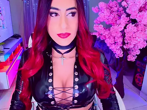 latexgoddes online show from December 5, 2025, 3:49 am