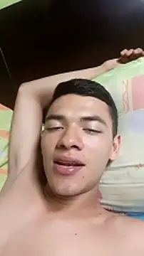 Snapshot of andresiito203 chatting on February 3, 2025, 3:20 am andresiito203 online show from February 3, 2025, 3:20 am