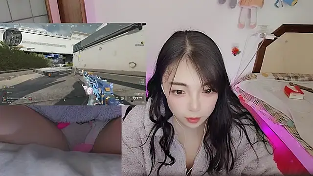 Snapshot of Song_99 chatting on March 1, 2026, 3:06 am Song 99 online show from March 1, 2026, 3:06 am