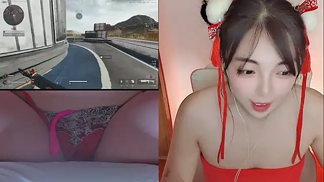 Snapshot of Song_99 chatting on February 17, 2026, 12:57 pm Song 99 online show from February 17, 2026, 12:57 pm