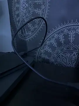 luiriv04 online show from March 23, 2025, 4:49 am