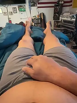 luiriv04 online show from January 24, 2025, 3:45 pm