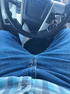 luiriv04 online show from January 30, 2025, 2:38 am