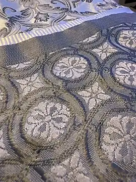 luiriv04 online show from February 9, 2025, 7:37 am