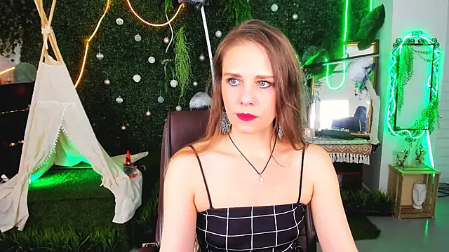 EmiliaBedy online show from April 7, 2026, 5:09 am