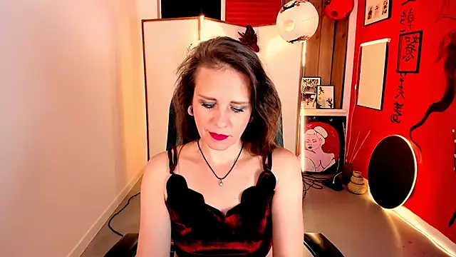 Snapshot of EmiliaBedy chatting on May 28, 2026, 5:15 am EmiliaBedy online show from May 28, 2026, 5:15 am