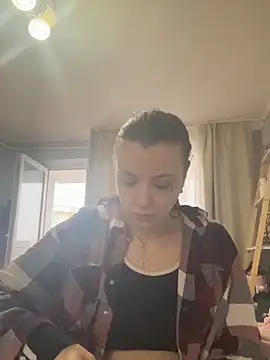 bunnythetailor online show from January 18, 2026, 1:25 pm