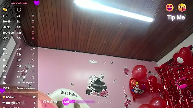 Snapshot of Sofii_cutee chatting on February 14, 2025, 12:36 pm Sofii cutee online show from February 14, 2025, 12:36 pm