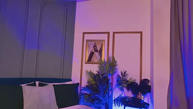 AylaPearl online show from January 11, 2026, 7:21 pm