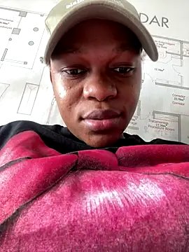 Boneca25 online show from October 29, 2025, 8:02 am