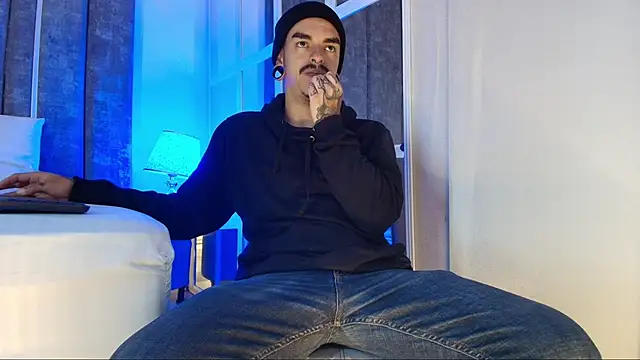 kaletattoo online show from March 8, 2026, 12:08 pm