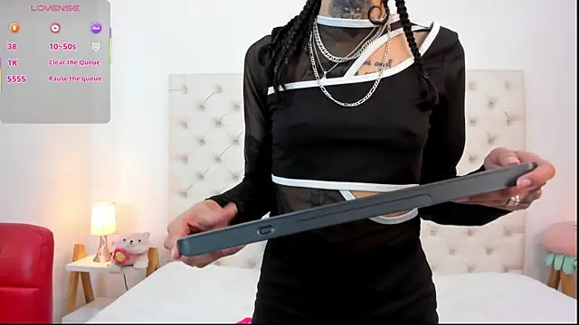 esmeralda06 online show from November 20, 2025, 3:23 pm