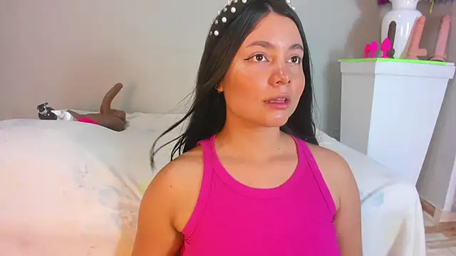 Snapshot of evaa_greey chatting on November 1, 2025, 8:03 pm evaa greey online show from November 1, 2025, 8:03 pm