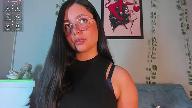 Snapshot of evaa_greey chatting on January 7, 2026, 8:03 pm evaa greey online show from January 7, 2026, 8:03 pm