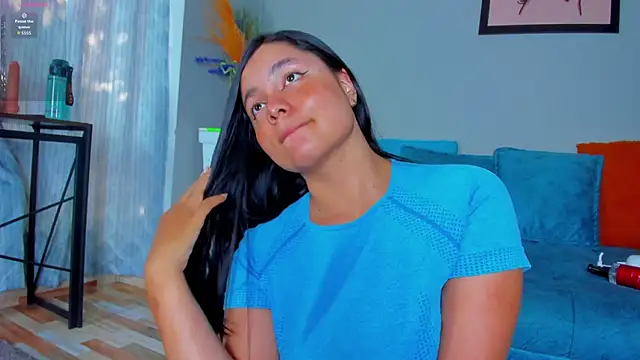 Snapshot of evaa_greey chatting on November 19, 2025, 8:09 pm evaa greey online show from November 19, 2025, 8:09 pm