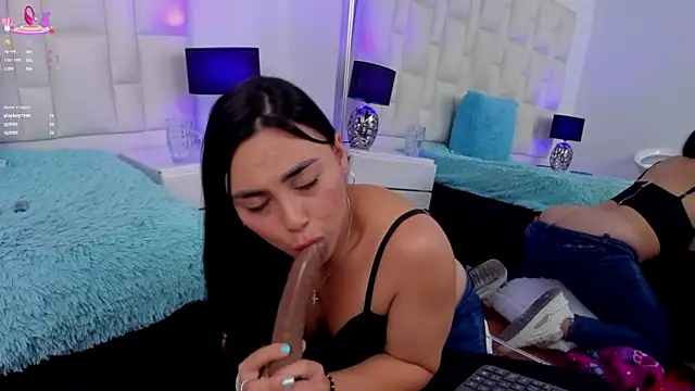 Snapshot of Ariana_rouse chatting on February 18, 2025, 11:30 pm Ariana rouse online show from February 18, 2025, 11:30 pm
