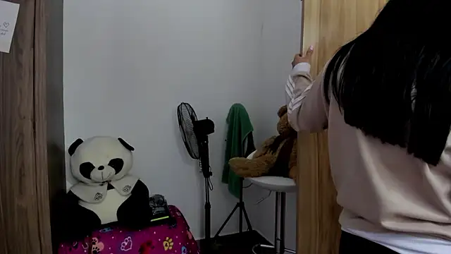 Ariana rouse online show from February 24, 2026, 6:09 pm