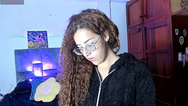 Snapshot of Isangel_ chatting on November 7, 2025, 3:11 am Isangel online show from November 7, 2025, 3:11 am