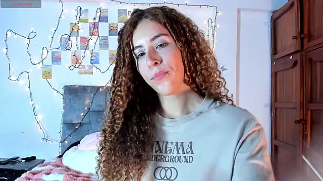 Isangel  online show from January 16, 2026, 3:21 am