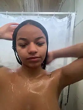 Snapshot of CanelaDevil_ chatting on October 27, 2025, 4:41 pm CanelaDevil online show from October 27, 2025, 4:41 pm