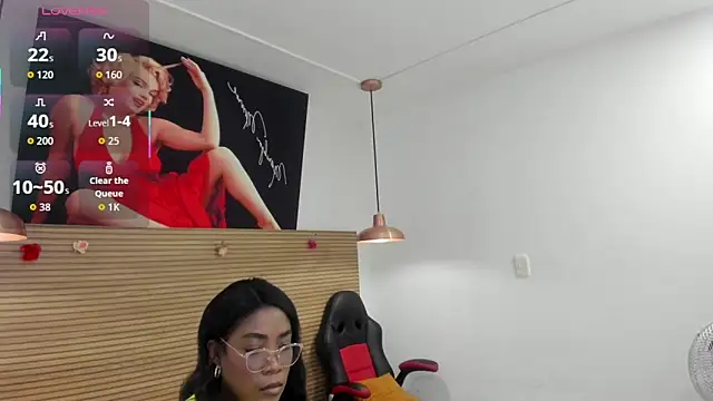 Dakkota Fox online show from October 26, 2025, 10:10 pm