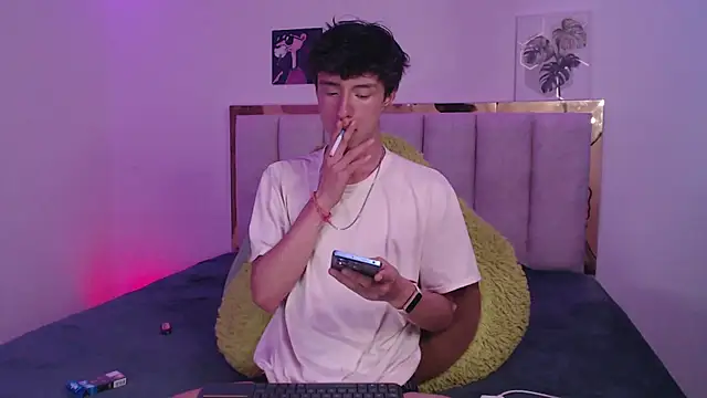 Snapshot of Juanmres chatting on May 13, 2026, 6:48 pm Juanmres online show from May 13, 2026, 6:48 pm