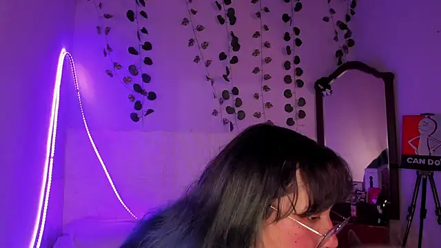 Snapshot of Ludovica6669 chatting on February 23, 2025, 3:24 am Ludovica6669 online show from February 23, 2025, 3:24 am