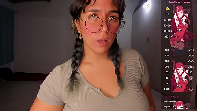 Snapshot of Ludovica6669 chatting on February 27, 2025, 11:59 pm Ludovica6669 online show from February 27, 2025, 11:59 pm