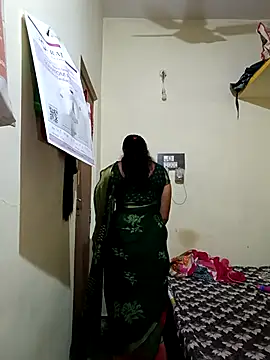 Snapshot of TeluguammayiMahi chatting on March 6, 2026, 11:44 pm TeluguammayiMahi online show from March 6, 2026, 11:44 pm