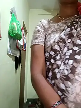 Snapshot of TeluguammayiMahi chatting on March 18, 2026, 9:04 pm TeluguammayiMahi online show from March 18, 2026, 9:04 pm