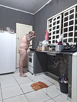 ruivotop online show from February 27, 2025, 3:18 am