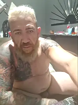 ruivotop online show from March 17, 2025, 9:57 pm