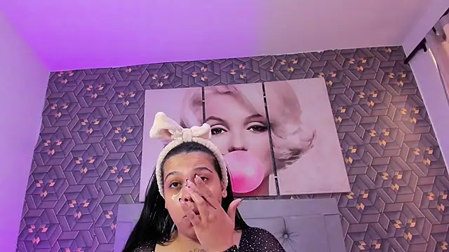 Emily rivera78 online show from February 5, 2026, 6:37 pm