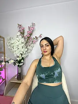 Snapshot of RaisaSalvi chatting on March 15, 2025, 3:48 pm RaisaSalvi online show from March 15, 2025, 3:48 pm