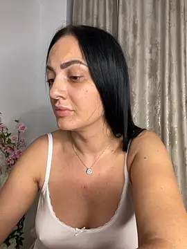 Snapshot of RaisaSalvi chatting on September 12, 2025, 12:49 pm RaisaSalvi online show from September 12, 2025, 12:49 pm