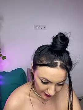 Snapshot of RaisaSalvi chatting on February 14, 2025, 5:36 pm RaisaSalvi online show from February 14, 2025, 5:36 pm