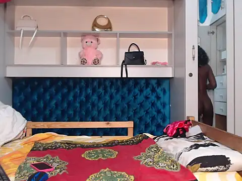 Snapshot of YoungDiva69 chatting on April 15, 2026, 6:19 am YoungDiva69 online show from April 15, 2026, 6:19 am