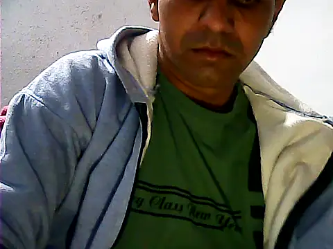 Snapshot of Nightservice27 chatting on December 21, 2025, 3:47 pm Nightservice27 online show from December 21, 2025, 3:47 pm