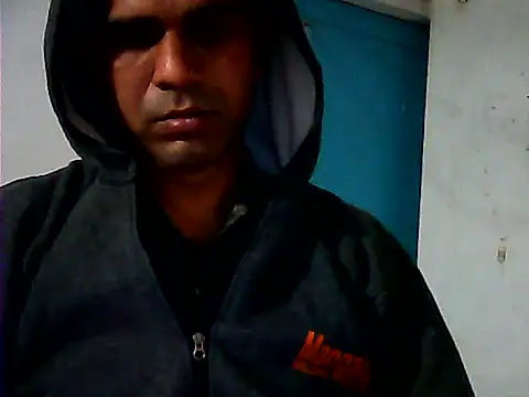 Snapshot of Nightservice27 chatting on November 12, 2025, 3:05 pm Nightservice27 online show from November 12, 2025, 3:05 pm