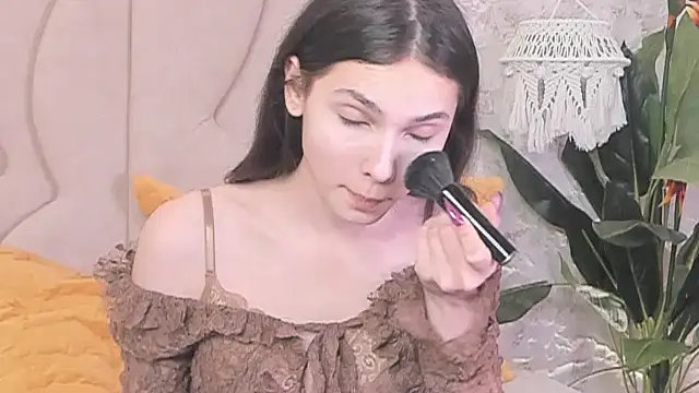 Snapshot of GIGI_DAV chatting on March 15, 2025, 10:35 am GIGI DAV online show from March 15, 2025, 10:35 am