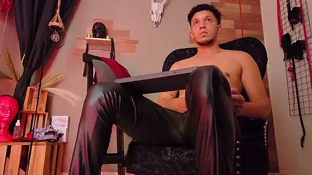 AngeloColleen online show from December 21, 2025, 6:20 pm