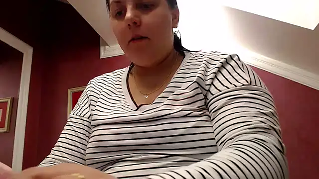 Snapshot of Wetandnaughtyxx chatting on April 5, 2026, 7:15 am Wetandnaughtyxx online show from April 5, 2026, 7:15 am