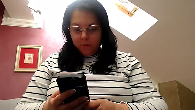 Snapshot of Wetandnaughtyxx chatting on April 9, 2026, 6:30 am Wetandnaughtyxx online show from April 9, 2026, 6:30 am