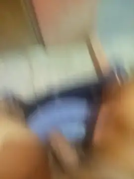 Snapshot of redso97 chatting on February 16, 2025, 4:09 am redso97 online show from February 16, 2025, 4:09 am