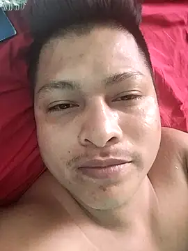 Snapshot of redso97 chatting on February 17, 2025, 10:38 pm redso97 online show from February 17, 2025, 10:38 pm