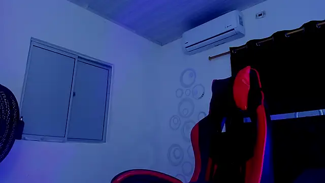 Nicol TransGirl online show from September 19, 2025, 4:16 am