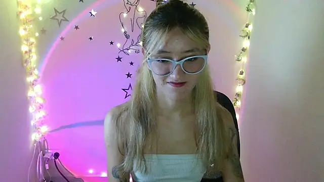 Lya1 ch online show from May 7, 2026, 10:24 pm
