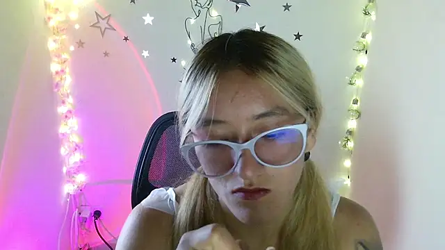 Lya1 ch online show from May 8, 2026, 8:56 pm