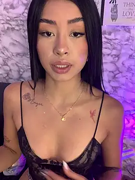 Miss karol online show from February 8, 2026, 6:27 pm