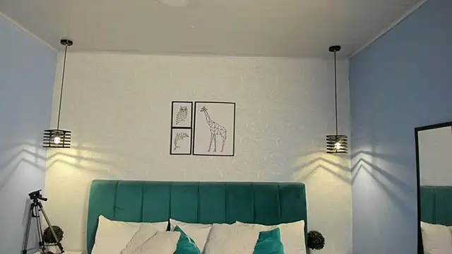 ninna curly online show from March 13, 2026, 3:44 am